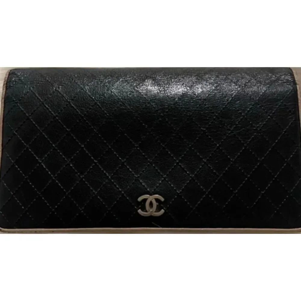 Chanel Vintage Black and Tan Leather Wallet